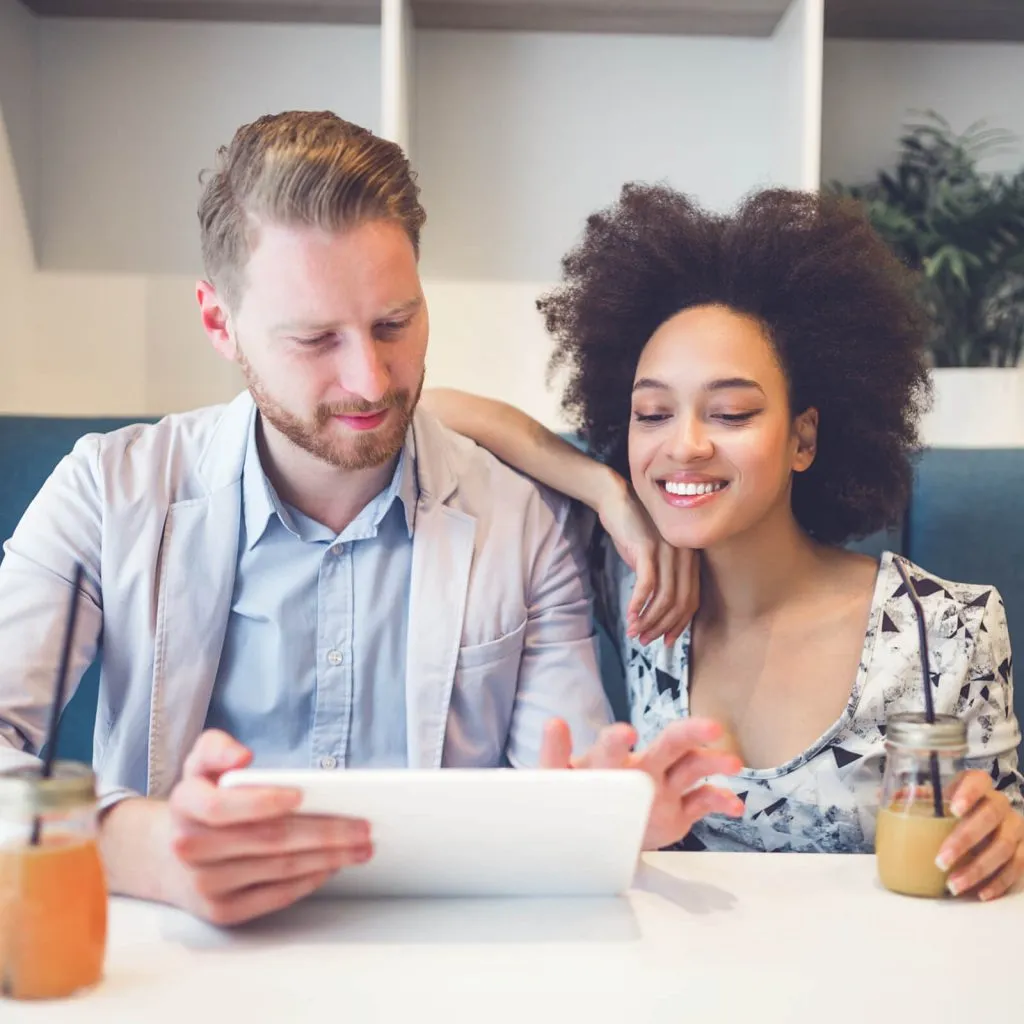 imgi_4_couple-financingonline_1600x1600-1024x1024