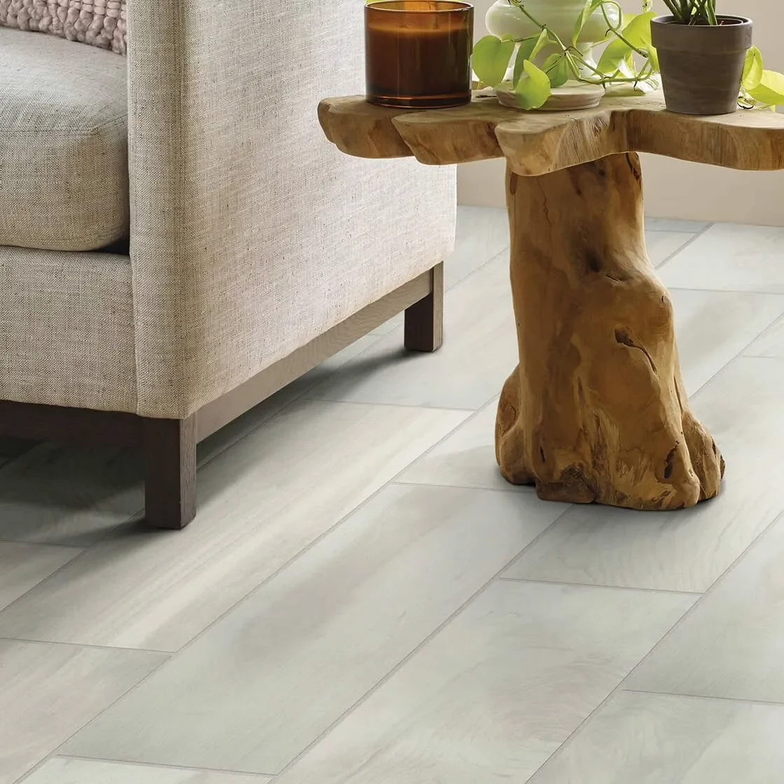 imgi_4_Heirloom-CS39Z-8x36-00150-FineChina-8U353-Detail_1600x1600-landscape-square